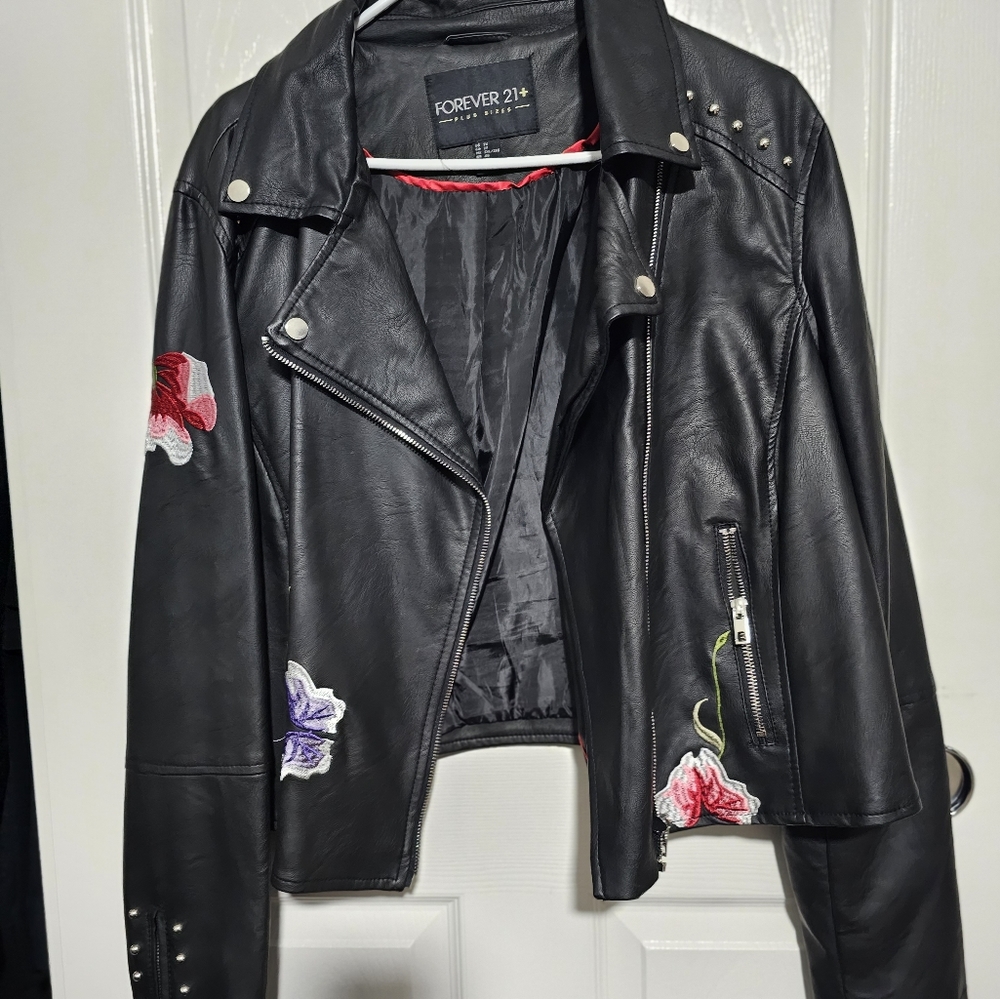 FOREVER 21 Plus Size Jacket